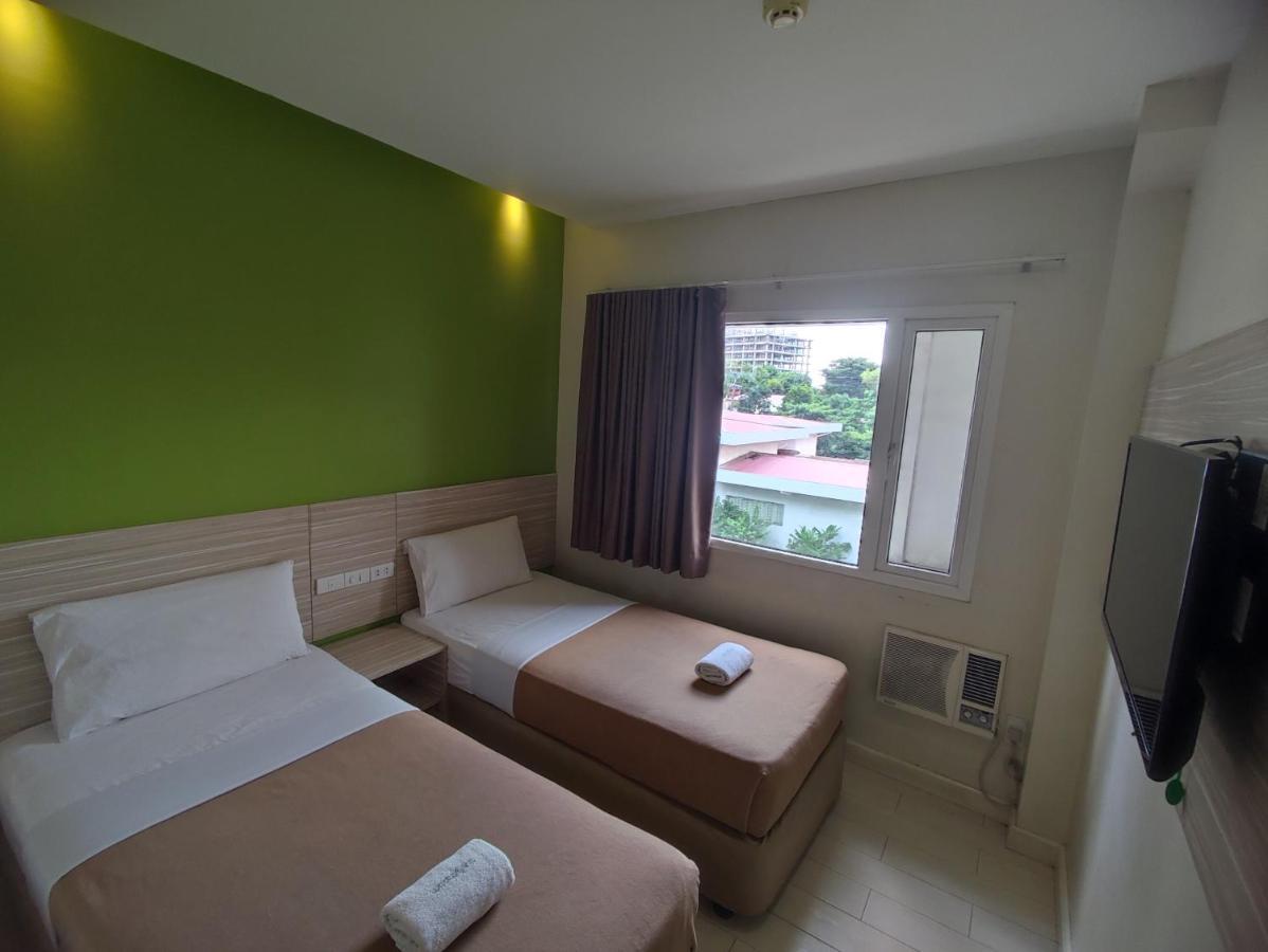 Westpoint Hotel 세부 외부 사진