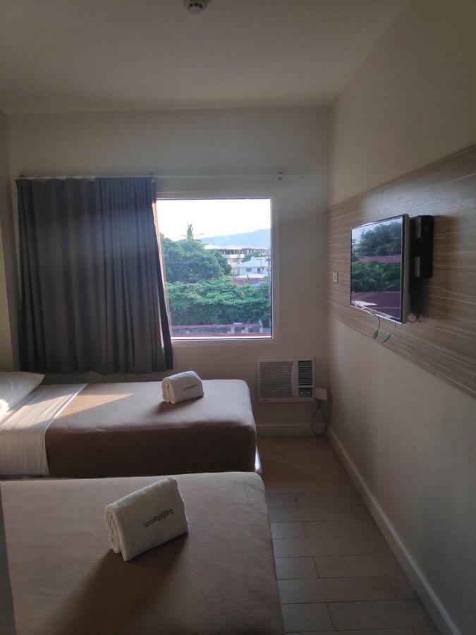 Westpoint Hotel 세부 외부 사진