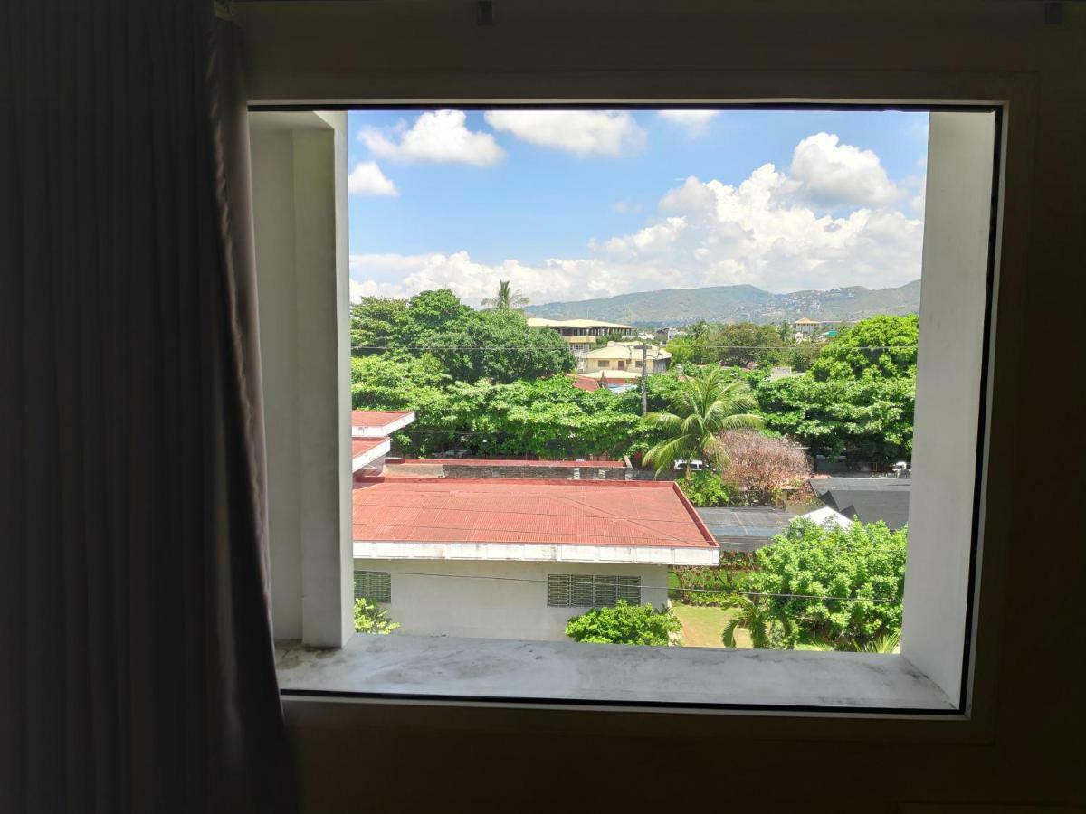 Westpoint Hotel 세부 외부 사진